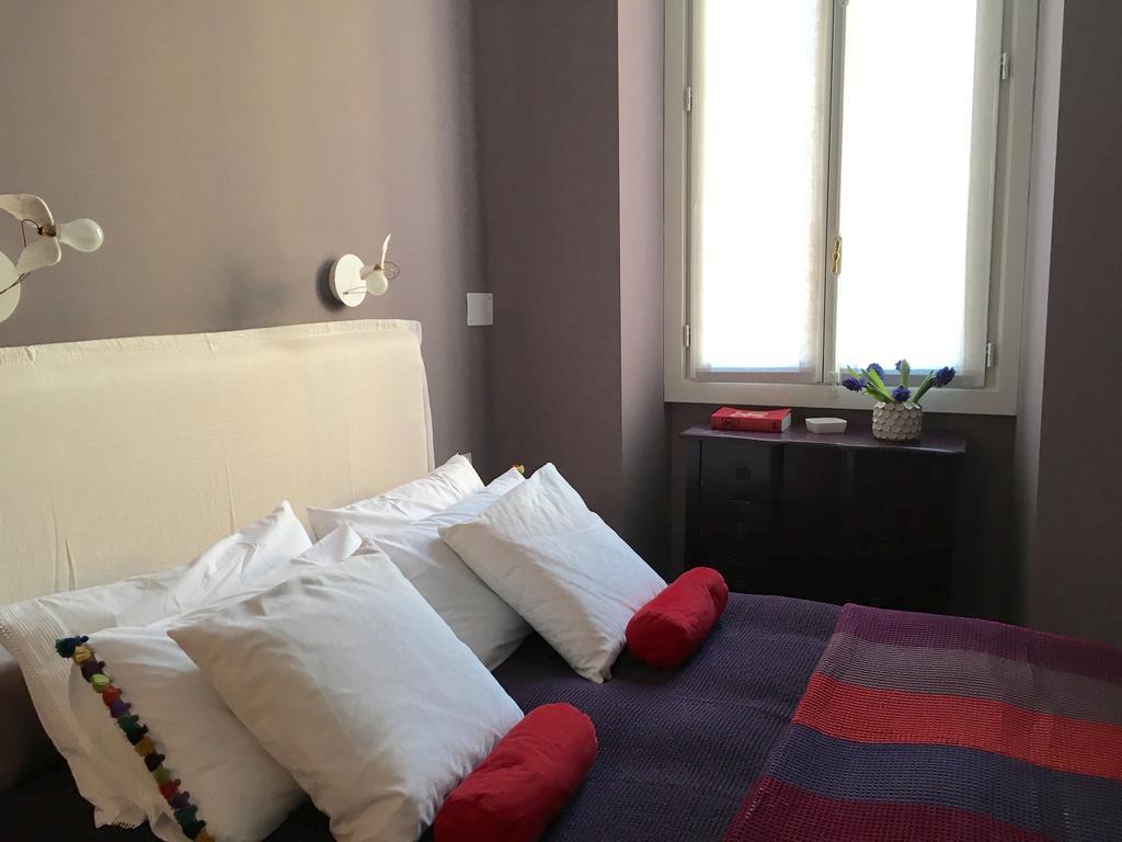 Apartament Zebra Rosso Mediolan Pokój zdjęcie